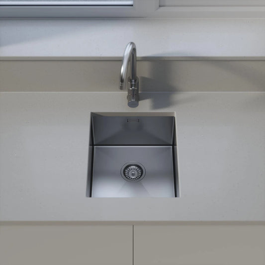 UKinox TNL 340 Polished 1 Bowl Handmade SS Undermount/Inset kitchen sink