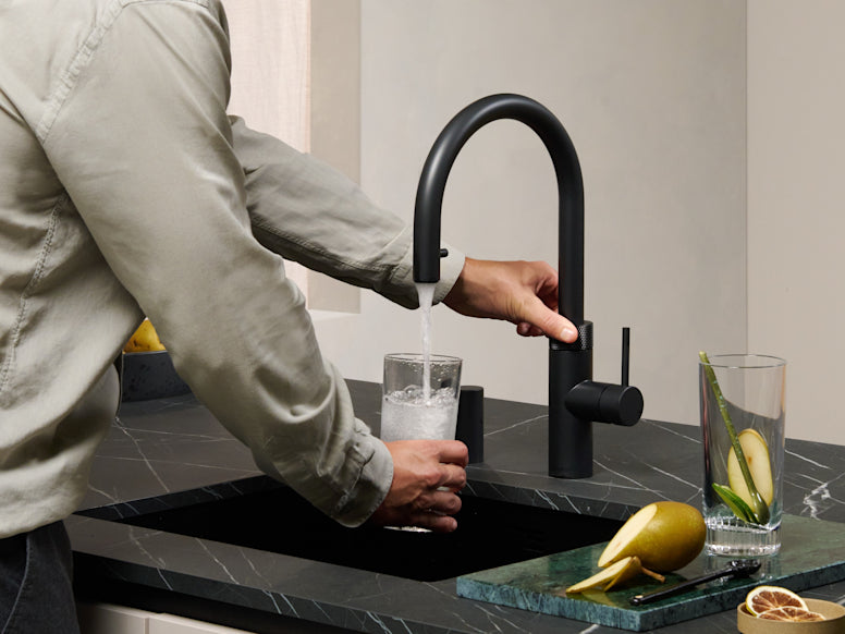 Quooker Flex Round Pull-out Boiling Water Tap BLACK with a choice of Tanks
